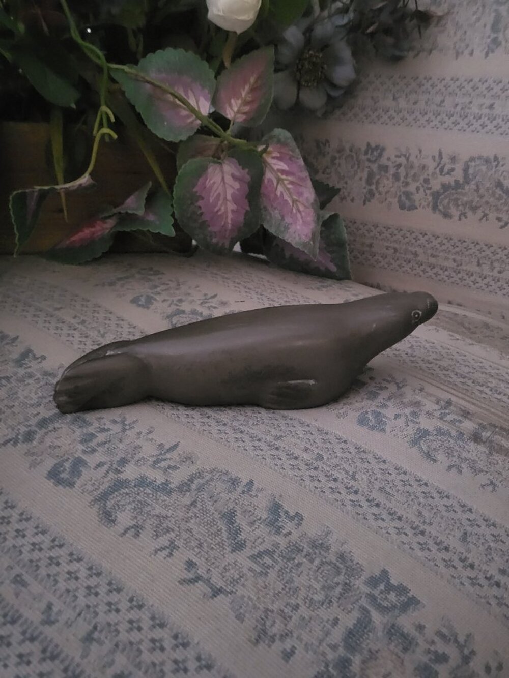 Vintage Inuit Art Carved Soapstone Seal Figurine Sculpture 8.5"